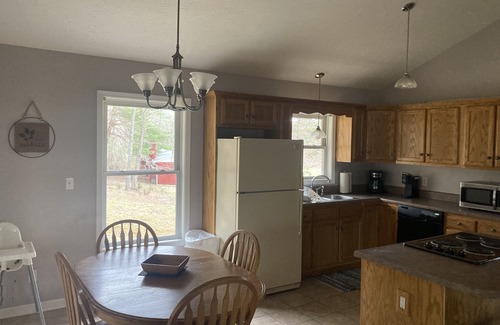 Mammoth Cave House | Cabins in Brier Creek near Lake Nolin State Park and Mammoth Cave