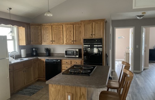 Mammoth Cave House | Cabins in Brier Creek near Lake Nolin State Park and Mammoth Cave