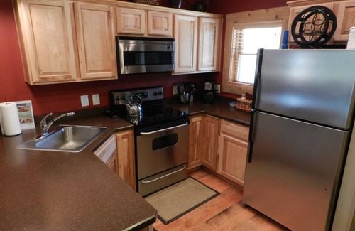 Brutus Cabin | Cabins on Maple River