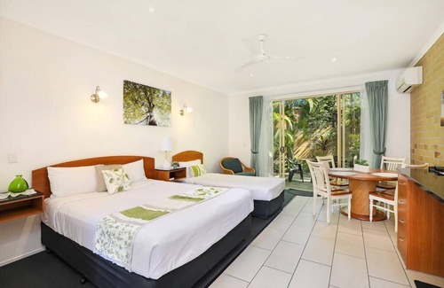 Caboolture South Hotel | Caboolture Riverlakes Motel