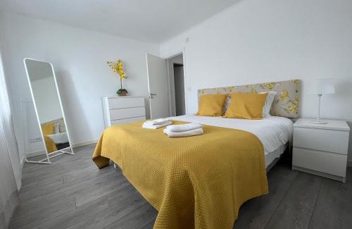 Varzea de Sintra Apartment | Cabriz White House