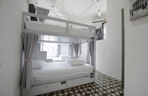 Wang Burapha Phirom House | Cacha bed