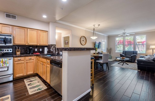 North Scottsdale Condo | CACTUS CASITA- Clean and Modern N. Scottsdale Condo