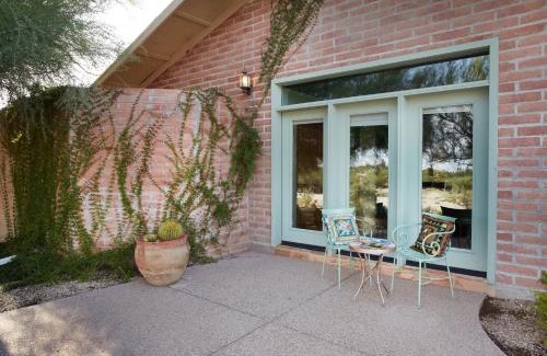 Tanque Verde Bed & Breakfast | Cactus Cove Bed and Breakfast Inn