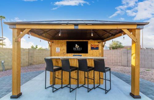 Paradise Valley Village House | Cactus Glen Free Htd Pool GameRoom Cabana Bar