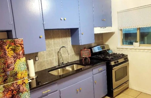 El Paso Apartment | Cactus Home - 1 bedroom w/free on-premesis parking