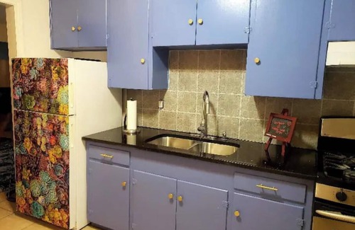 El Paso Apartment | Cactus Home - 1 bedroom w/free on-premesis parking