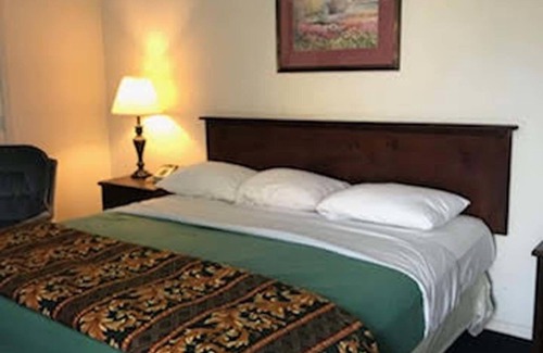 Copperas Cove Hotel | Cactus Inn and Suites