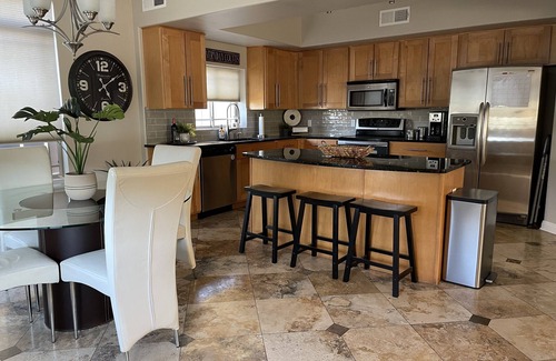 Tempe House | Cactus League Getaway - Chicago Cubs' Spring Training dream location!