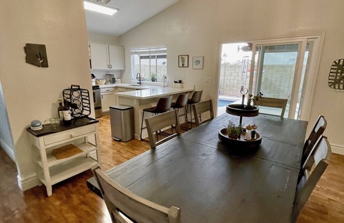 Paradise Valley Village House | Cactus Oasis -Cheerful 3 bedroom family home with heated pool.