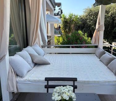 Lido Apartment | Cactus on the beach