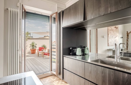 Porta Venezia Apartment | Cadamosto Art Penthouse with Terrace R&R