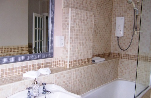 Innerleithen House | Caddon View Country Guest House