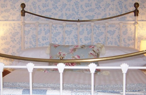 Innerleithen House | Caddon View Country Guest House