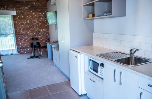 Moama Hotel | Cadell on the Murray Motel Resort