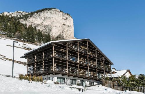 Selva di Val Gardena Apartment | Cadepunt The Dolomites Lodge