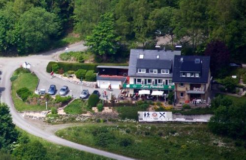 Schwalefeld House | Café- Pension Fernblick, incl MeineCardPlus