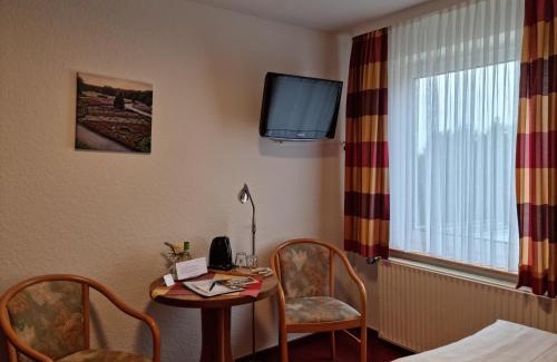 Schneverdingen House | Café und Pension Höpen Idyll