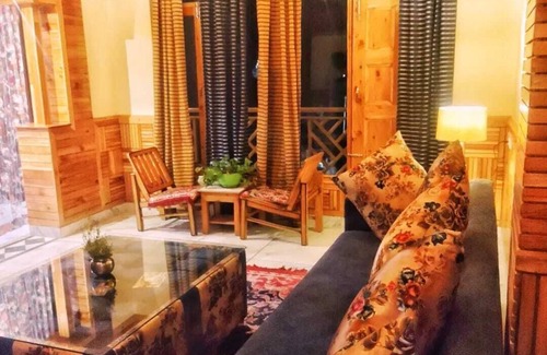 Naggar Hotel | Cafe Saffron & Cottages