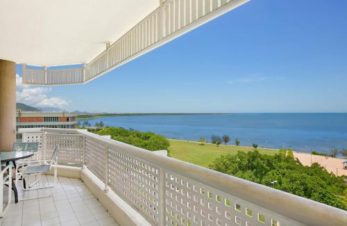 Cairns North Apartment | Cairns Ocean View Apartment