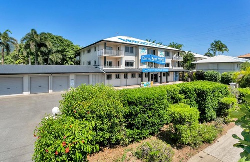 Woree Hotel | Cairns Reef Apartments & Motel