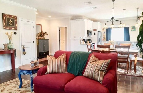 Lake Charles House | Cajun Cabin at Penn Properties