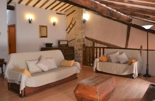 Arnes House | Cal Badat