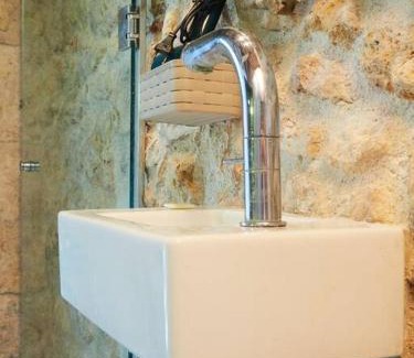 Old Town House | Cal Jueu. Casa original.