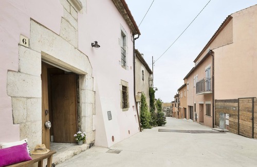 La Tallada d'Emporda Villa | Cal Marenya with private non-chlorine pool. 15 mins to Costa Brava beaches