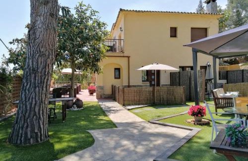 Premia de Dalt Bed & Breakfast | Cal Music B&B