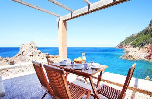 Estellencs House | Cala Estellencs Beach House by Slow Villas
