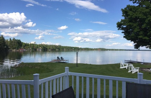 Calabogie House | Calabogie Lake - Waterfront Cottage- Week of August 23 - 30 is still Available!