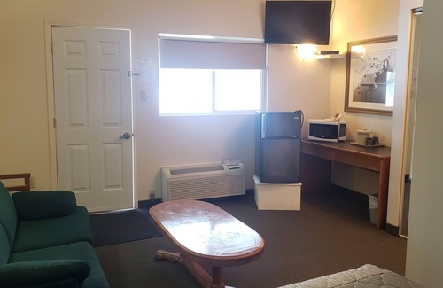 Calabogie Hotel | Calabogie Motor Inn