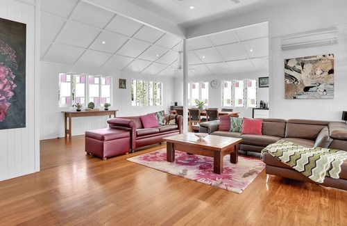 Edge Hill House | Caladenia Villa - Understated luxury in Edge Hill