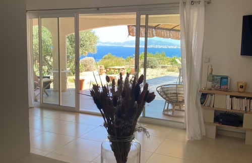 Niolon House | Calanque de Niolon with exceptional sea view/exceptional view of the sea