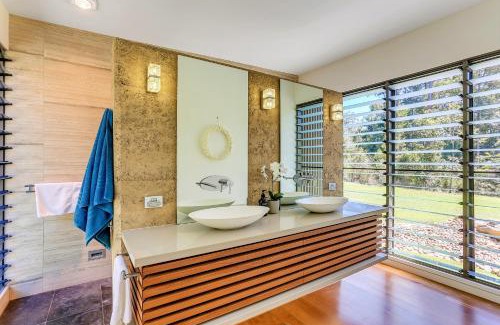 Doonan House | Calanthe Acreage - Doonan