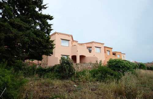 Canneddi Condo | Calarossa Sardinia Apartments