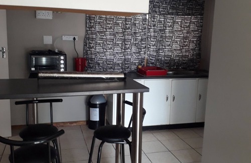 Kimberley House | Caledon Overnight Rooms