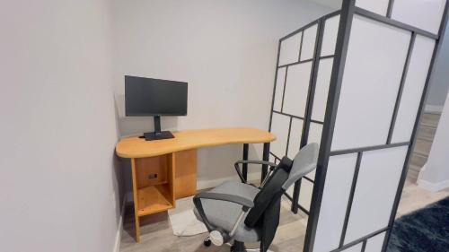 Calgary House | Calgary Airport Stay Private Suite 1Bed
