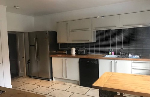 Ulva Other | Calgary Farmhouse - pet friendly & ideal for families