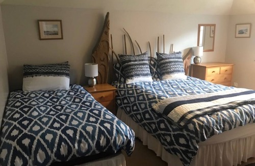 Ulva Other | Calgary Farmhouse - pet friendly & ideal for families