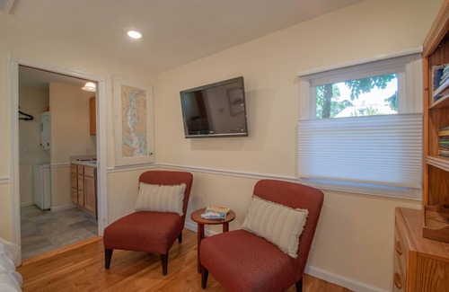 Wardour House | Calico Cottage Guest House