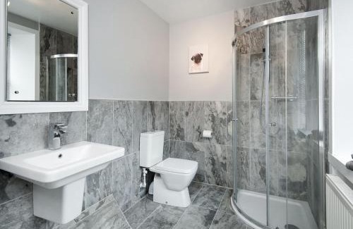 Gatehouse-of-Fleet House | Callander's High Street