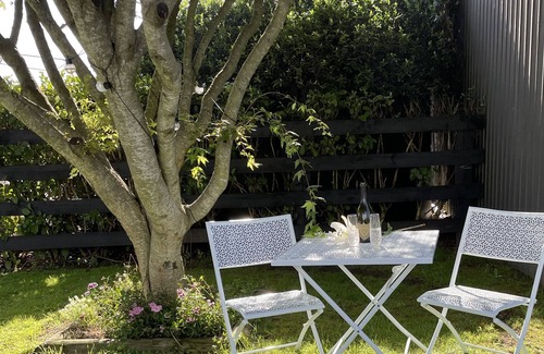 Ohaupo Cottage | Calm & Peaceful Hide away. 4.6k to Hamilton Airport 5.6ks to Waikato Expressway
