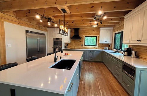 Central Frontenac House | Calm & Relaxing Lakehouse, Renovated to new cottage on Sharbot Lake