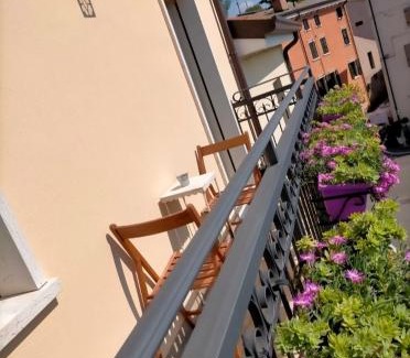 Calmasino House | CalmasinoRooms