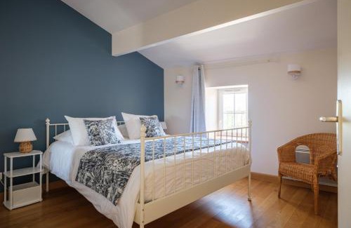 Bellevigne House | Calme et confort en Charente , Gîte Les Vignes avec piscine