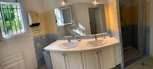 Montboucher-sur-Jabron Villa | CALME VILLA DANS GOLF - PISCINE PRIVEE SECURISEE