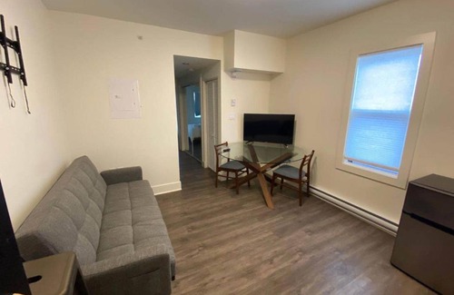 North Central Edmonton Apartment | Calming 1bedroom Units With Balcony And City View