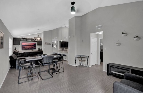 Biggs Field House | Calming Retreat